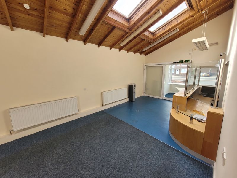 Property photo 2 of 16 Photo 6