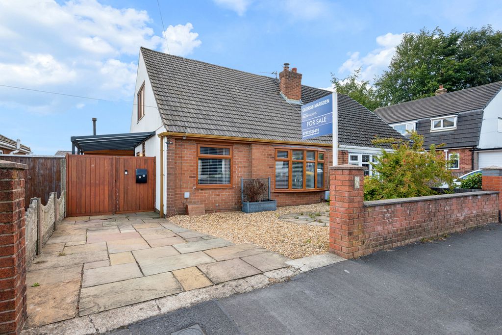 Property photo 1 of 28