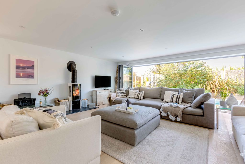Property photo 3 of 31 6526823862d82_Trenoweth-1-15