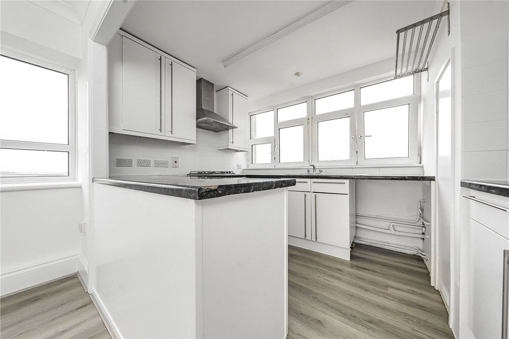 Property photo 2 of 14 Picture No. 14