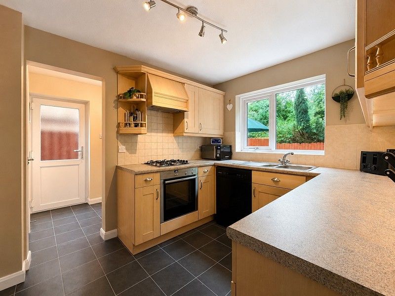 Property photo 2 of 29 Kitchen