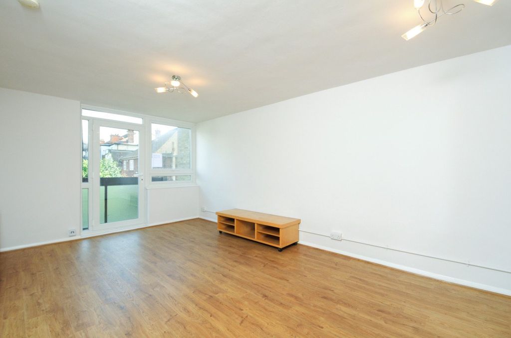 Property photo 1 of 5 Picture No. 08