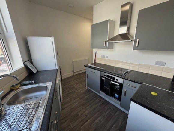 Property photo 3 of 6 8863613.Jpg