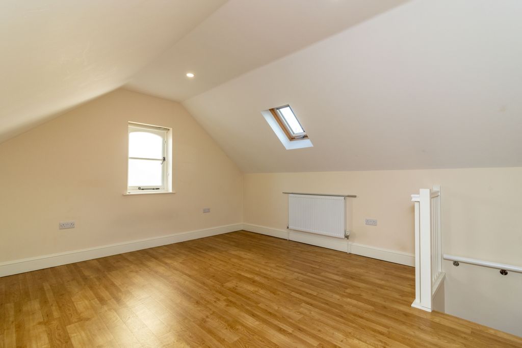 Property photo 3 of 9 20250305-Img_3059