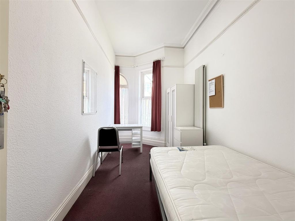 Property photo 2 of 12 Img_9862.Jpeg