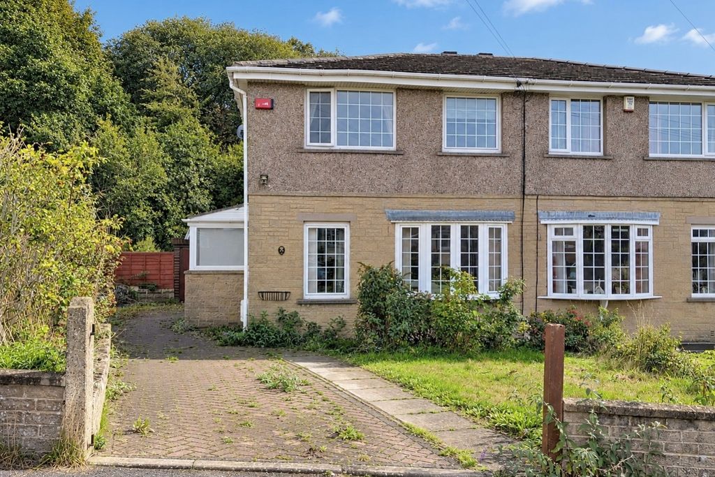 Property photo 1 of 16 Wyke Old Lane-Ewmove Brighouse (9)