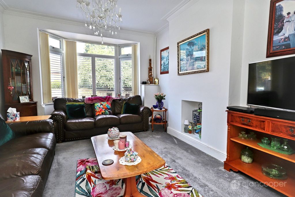Property photo 2 of 34 5350982