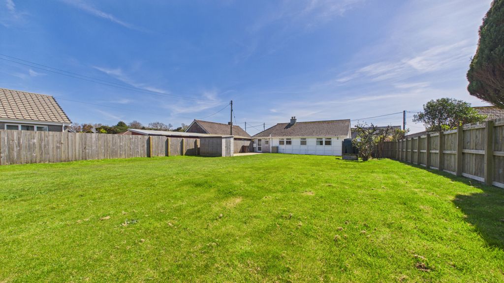 Property photo 3 of 12 Gallery