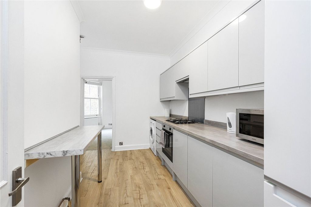 Property photo 2 of 5