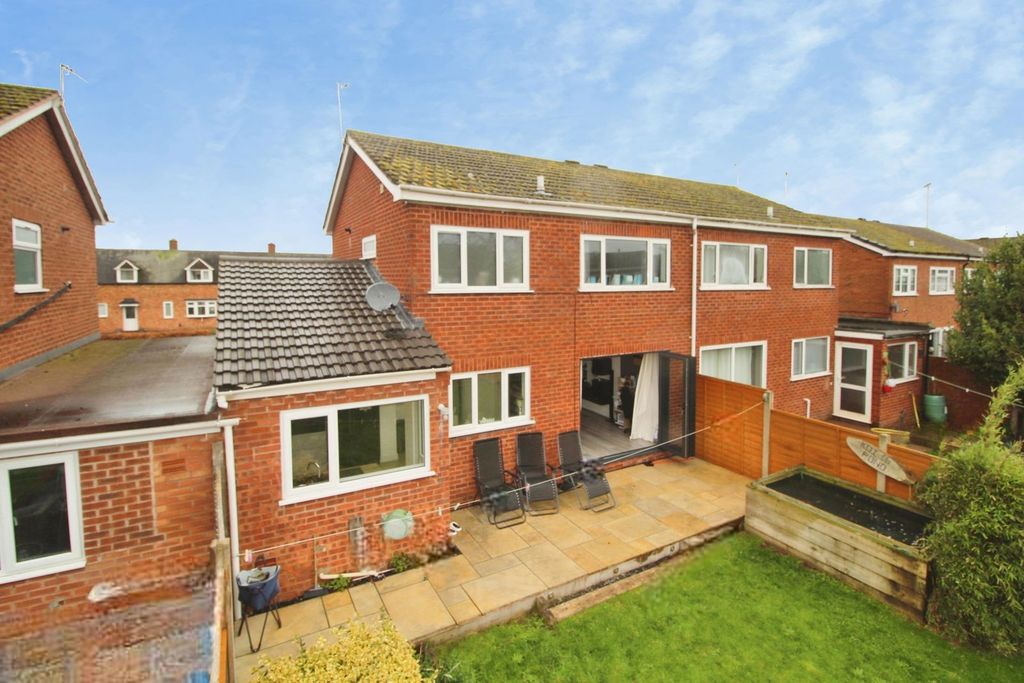 Property photo 2 of 23