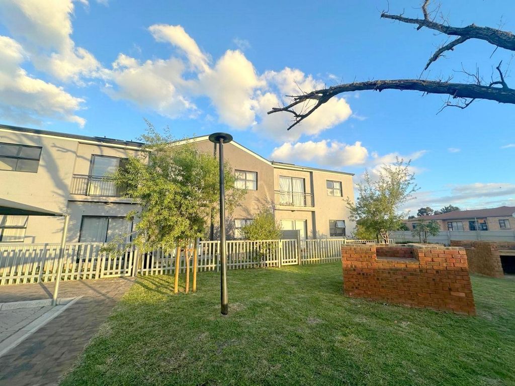 Property photo 1 of 24 Dbv1698932