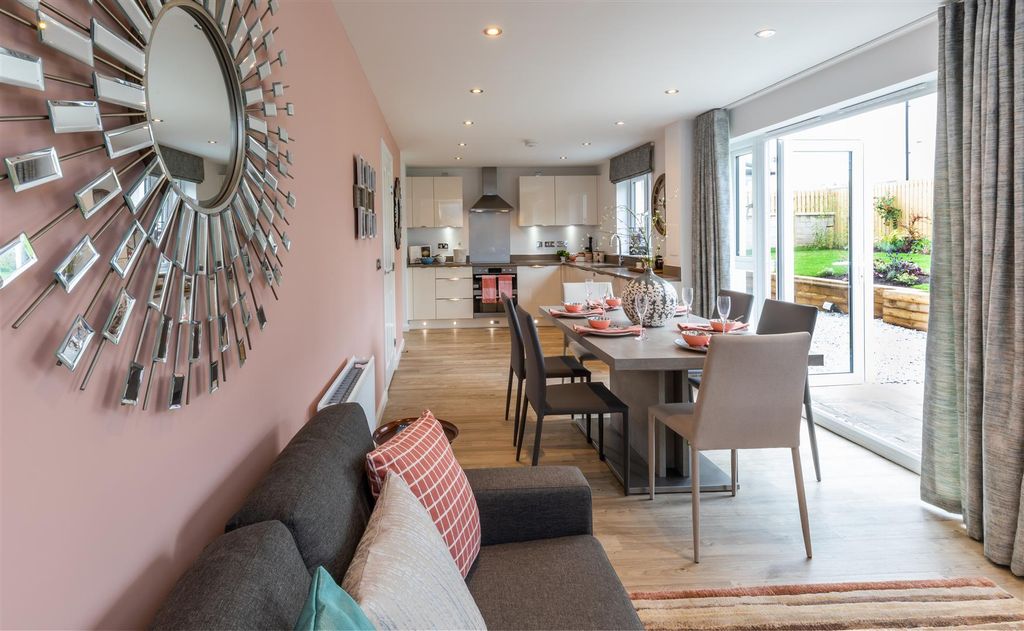 Property photo 3 of 17 Barratt_Huntingtower_006.Jpg