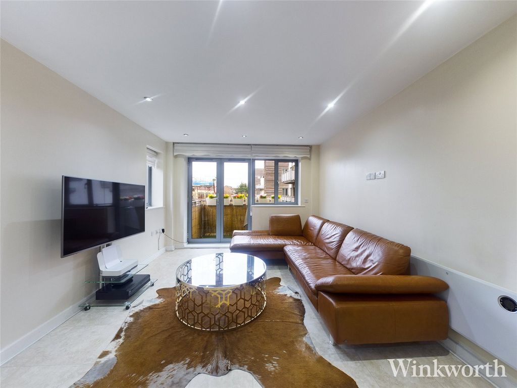 Property photo 3 of 10 Picture No. 11