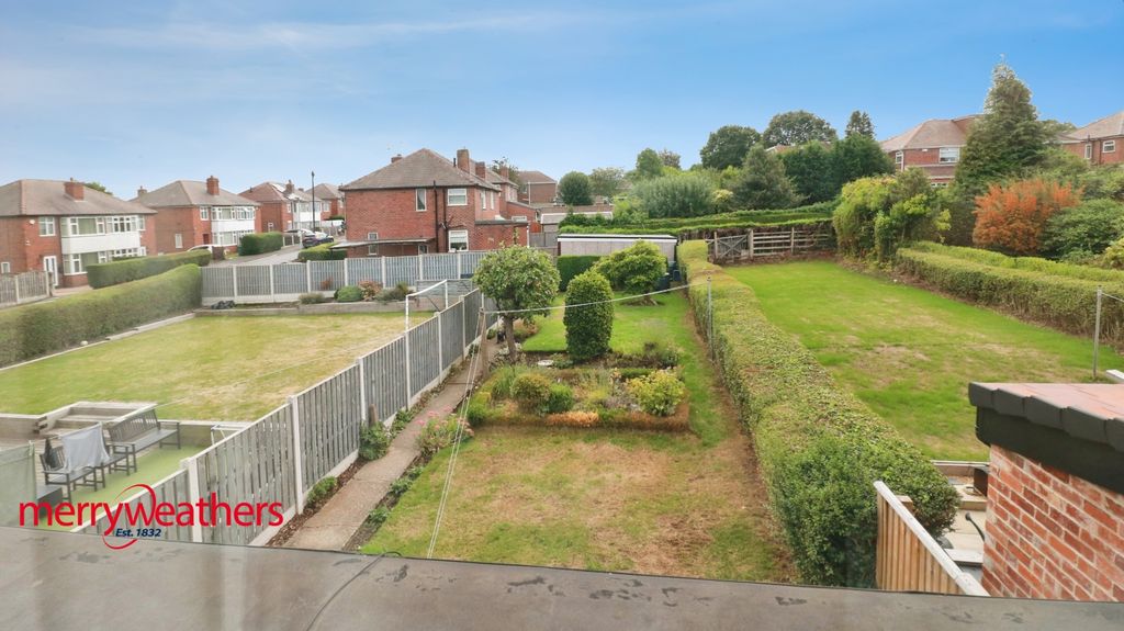 Property photo 2 of 24