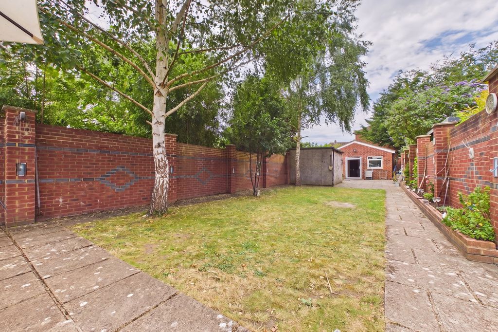 Property photo 2 of 10 Picture No. 18