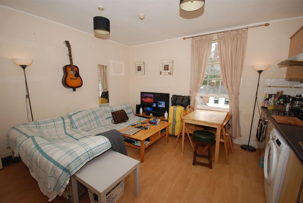 Property photo 2 of 5