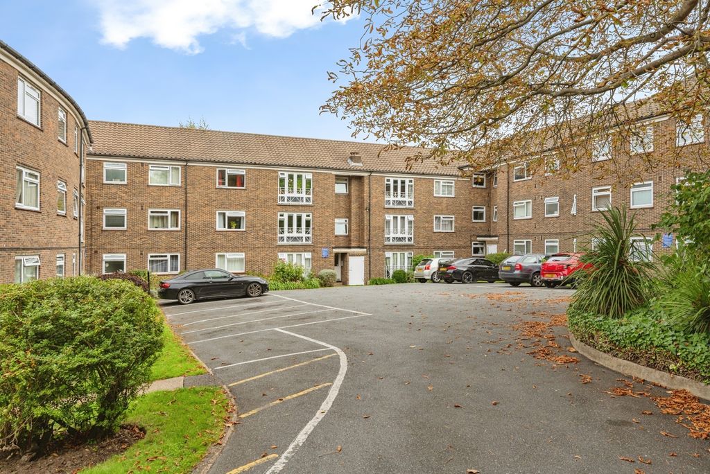 Property photo 2 of 14 Pbox-Img.Jpg