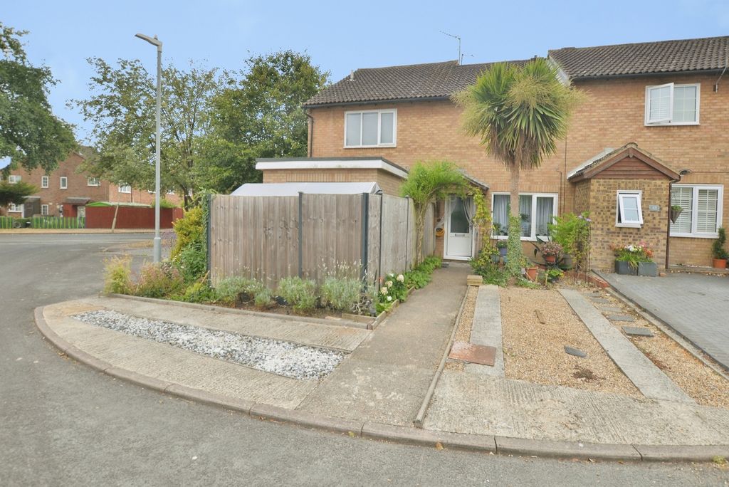 Property photo 1 of 16 Front