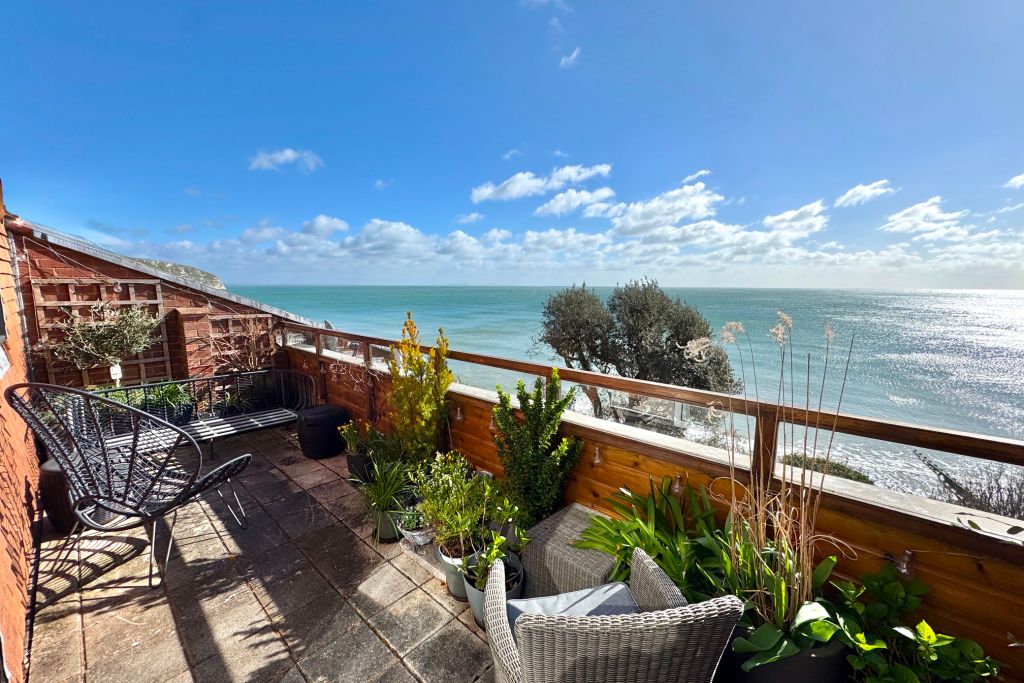 Property photo 1 of 19