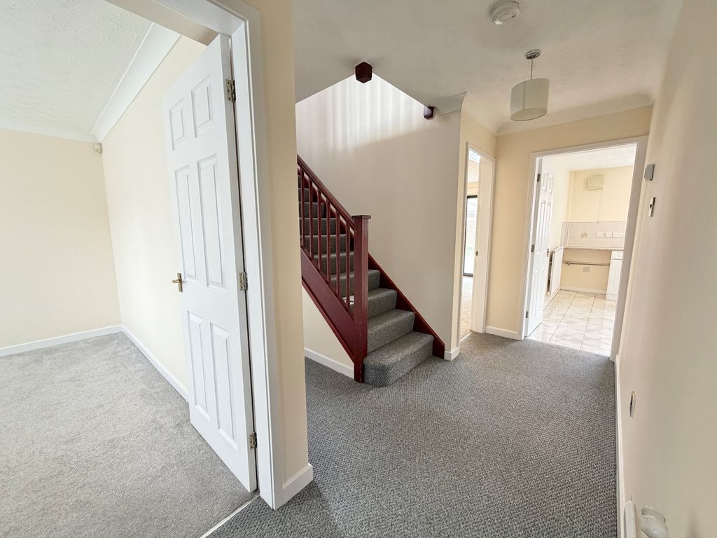 Property photo 3 of 27 Picture No. 21