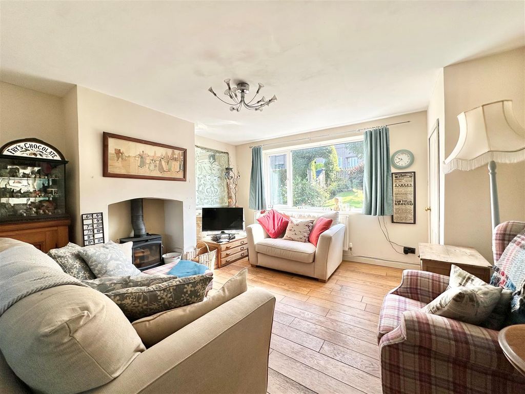 Property photo 2 of 17