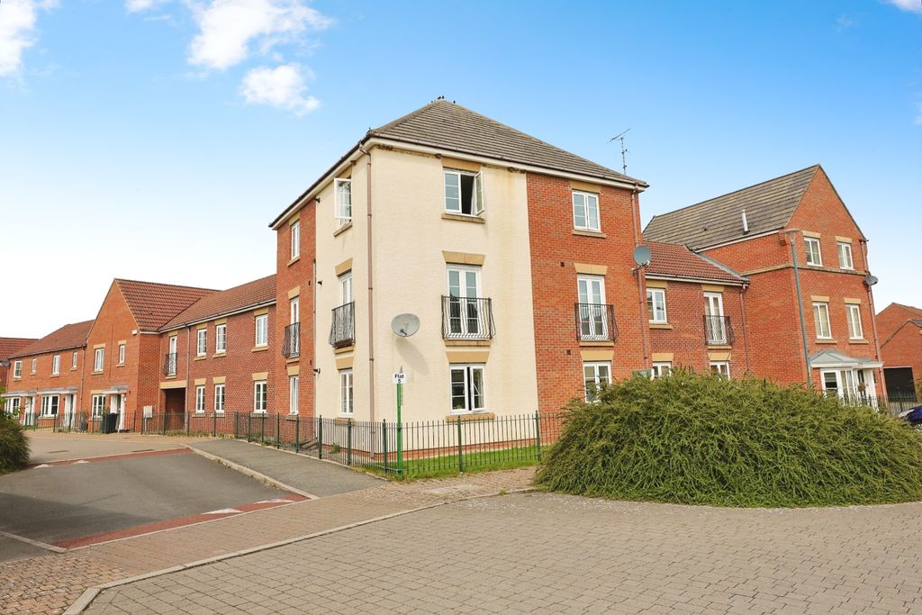 Property photo 1 of 9 Pbox-Street_Scape-321585.Jpg