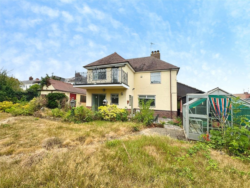 Property photo 2 of 28 Picture No. 24