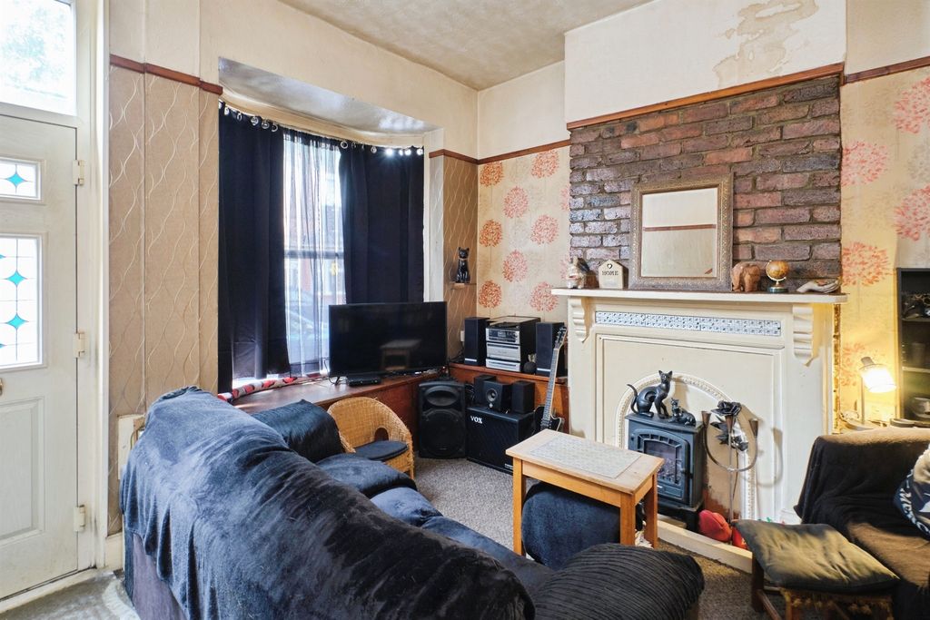 Property photo 2 of 16