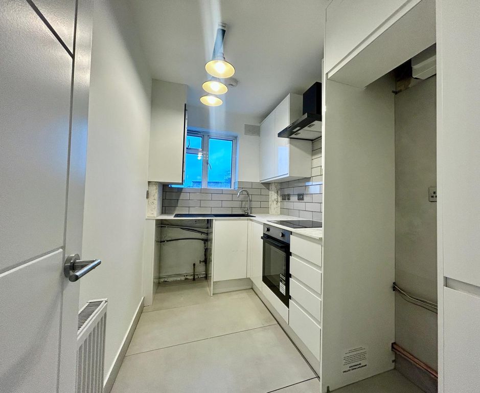 Property photo 3 of 6 Gallery