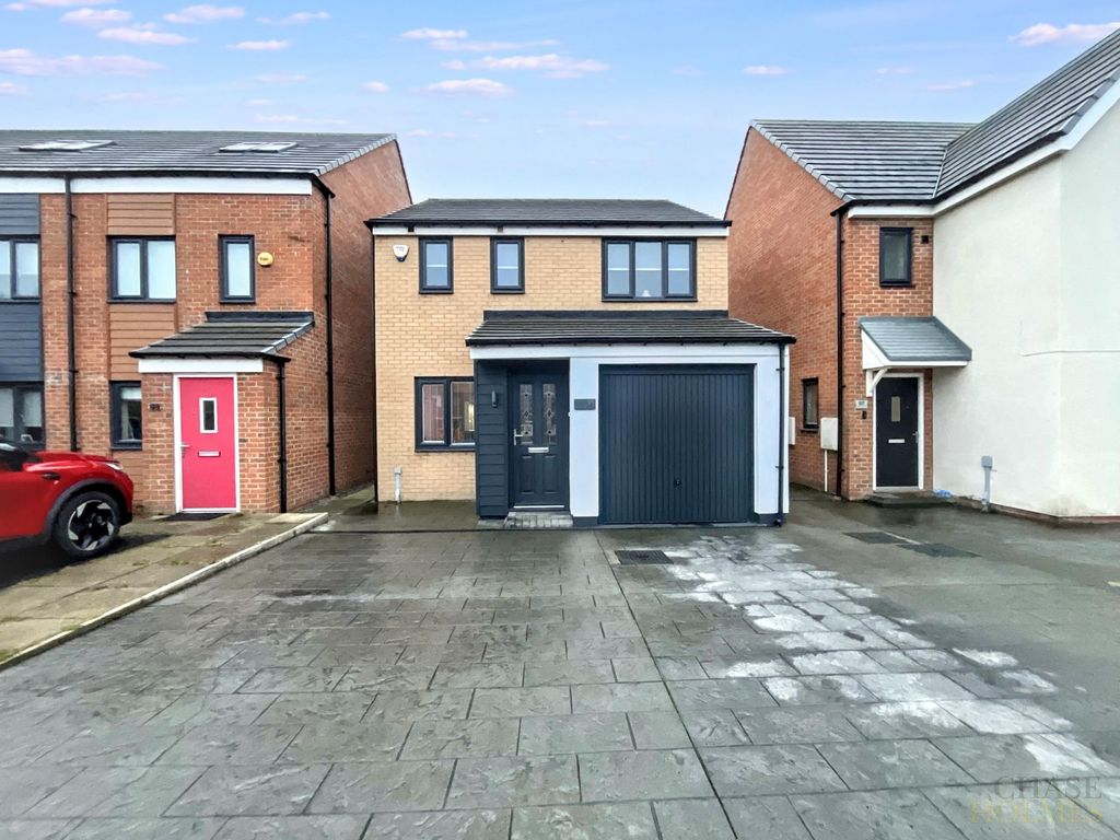 Property photo 1 of 21