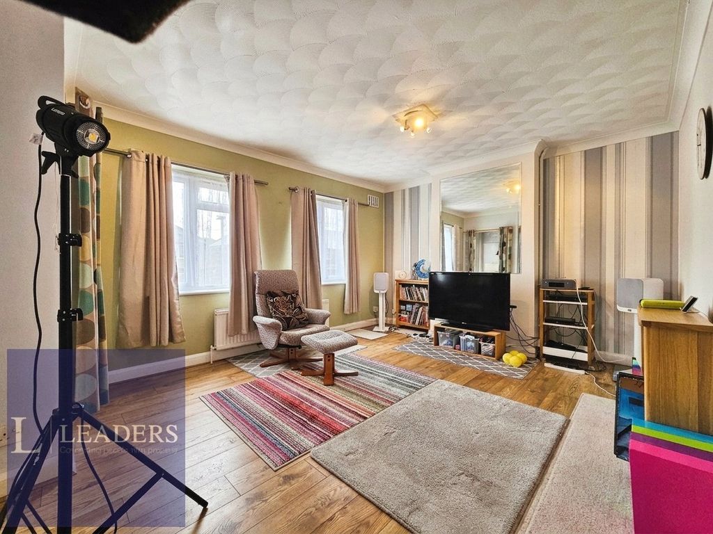 Property photo 2 of 12 Living Room