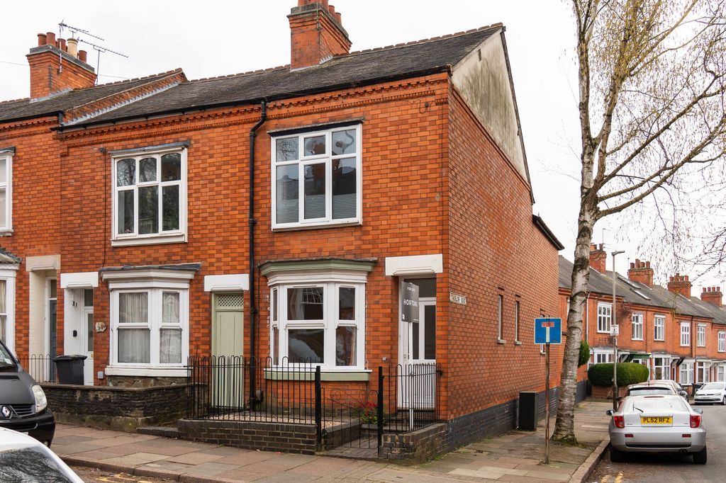 Property photo 1 of 26