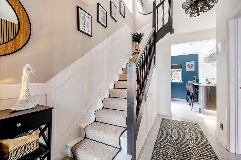 Property photo 3 of 25 1537530-22-1A1592...