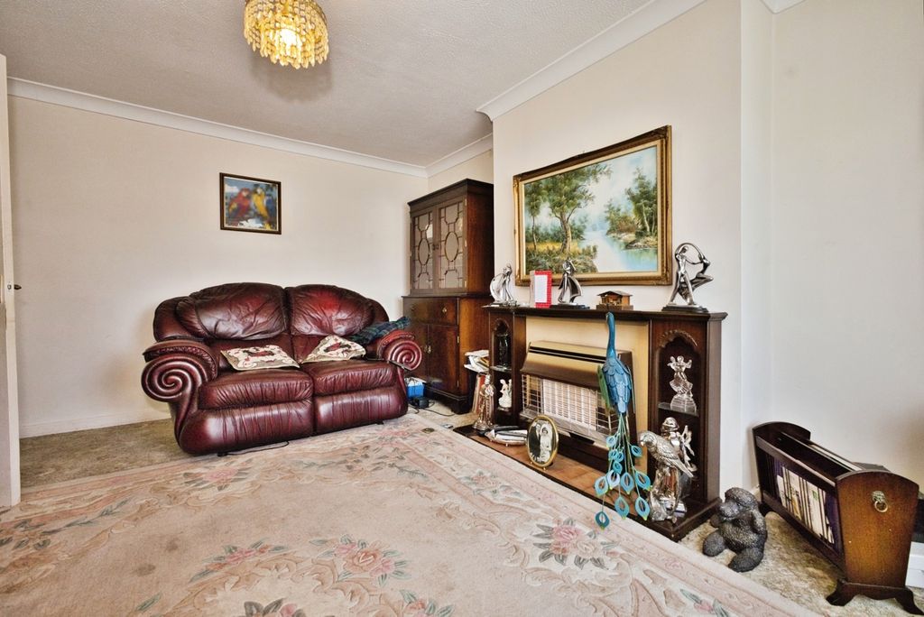 Property photo 3 of 18 Pbox-Img.Jpg