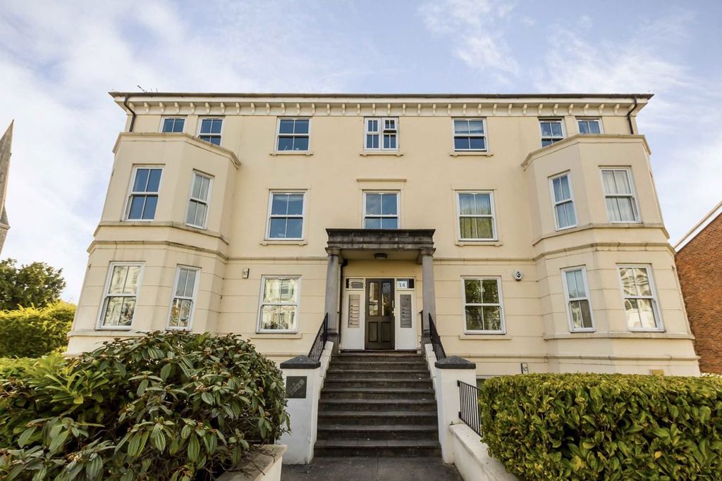 Property photo 1 of 4