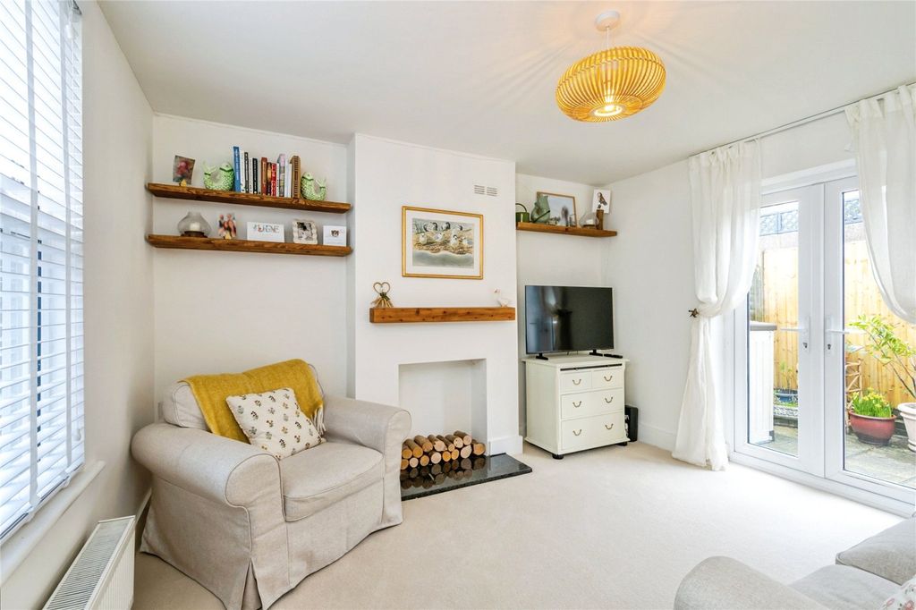 Property photo 2 of 18 Picture No. 81