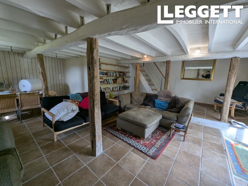 Property photo 3 of 10