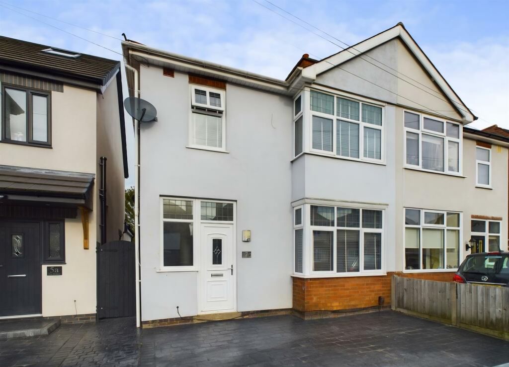 Property photo 1 of 13 Photo 0