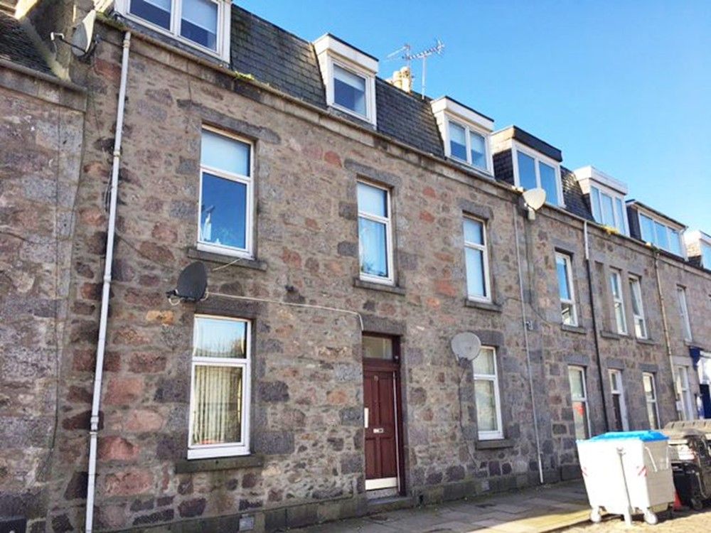 Property photo 1 of 12 73Ecs 13