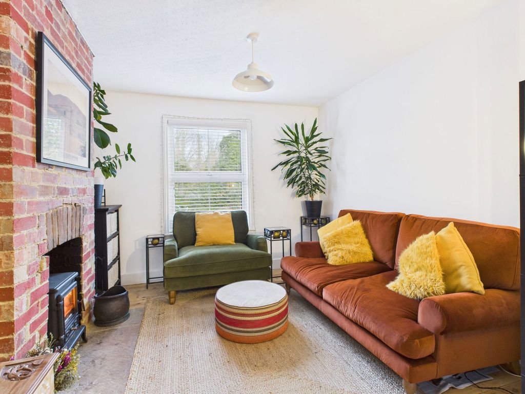 Property photo 2 of 21