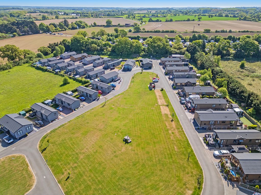 Property photo 1 of 15 Buckdrone