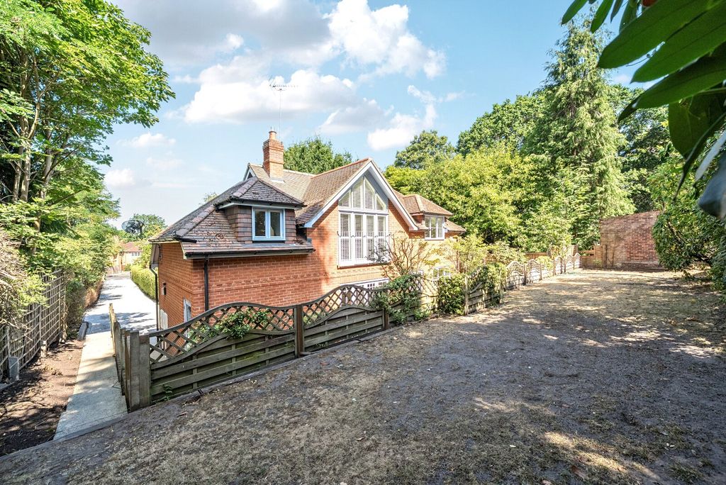 Property photo 2 of 10 Picture No. 23