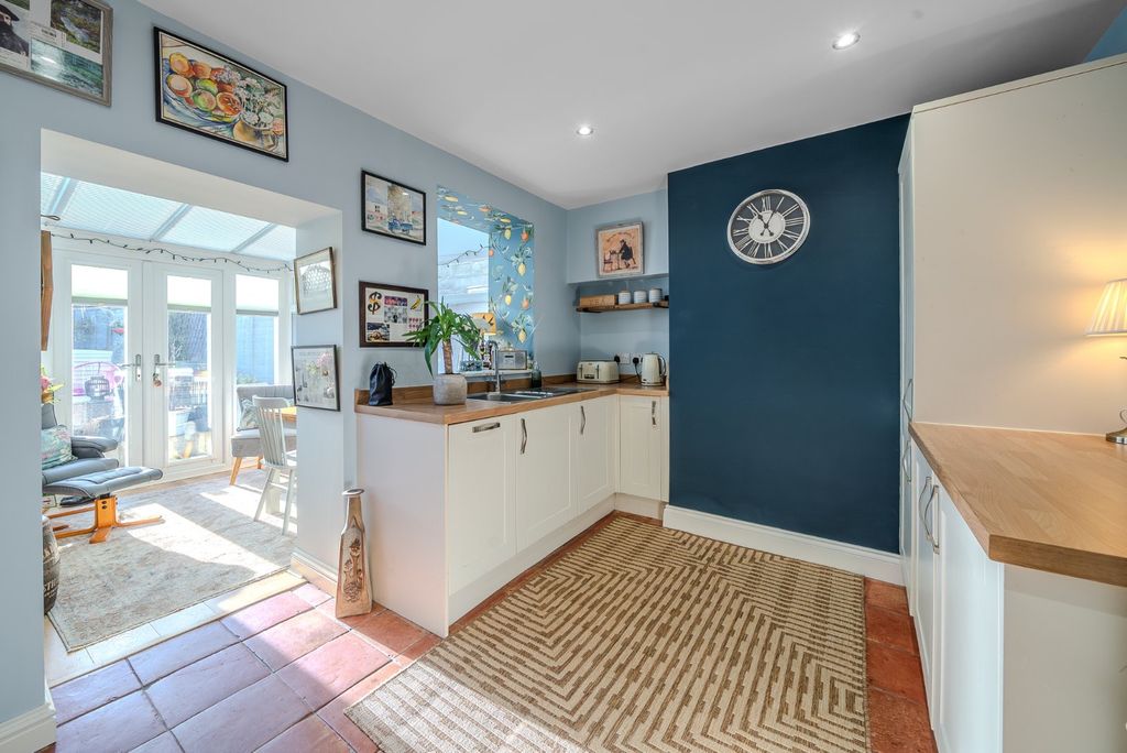 Property photo 3 of 12 Picture No. 15