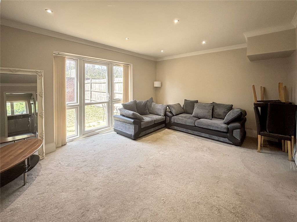Property photo 1 of 14 Picture No. 40