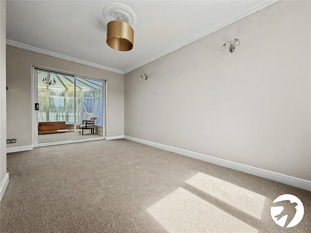 Property photo 3 of 10 Living Room