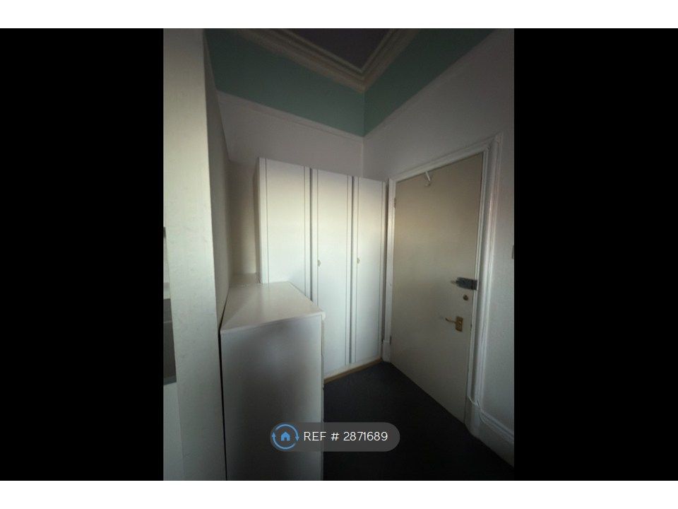 Property photo 1 of 3