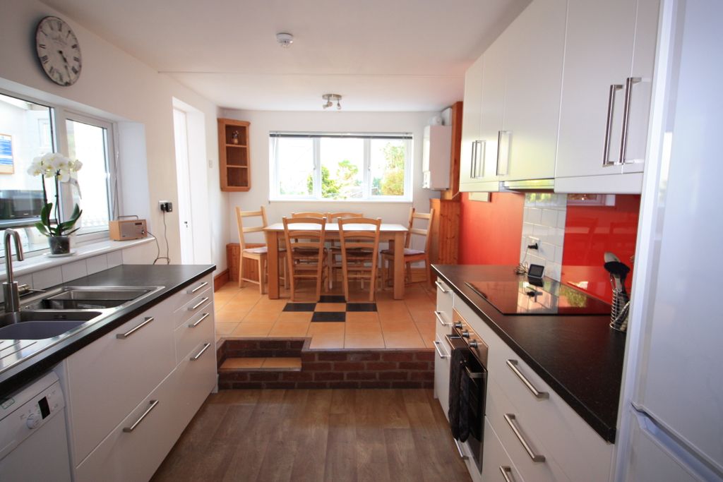 Property photo 3 of 12 Img_1797