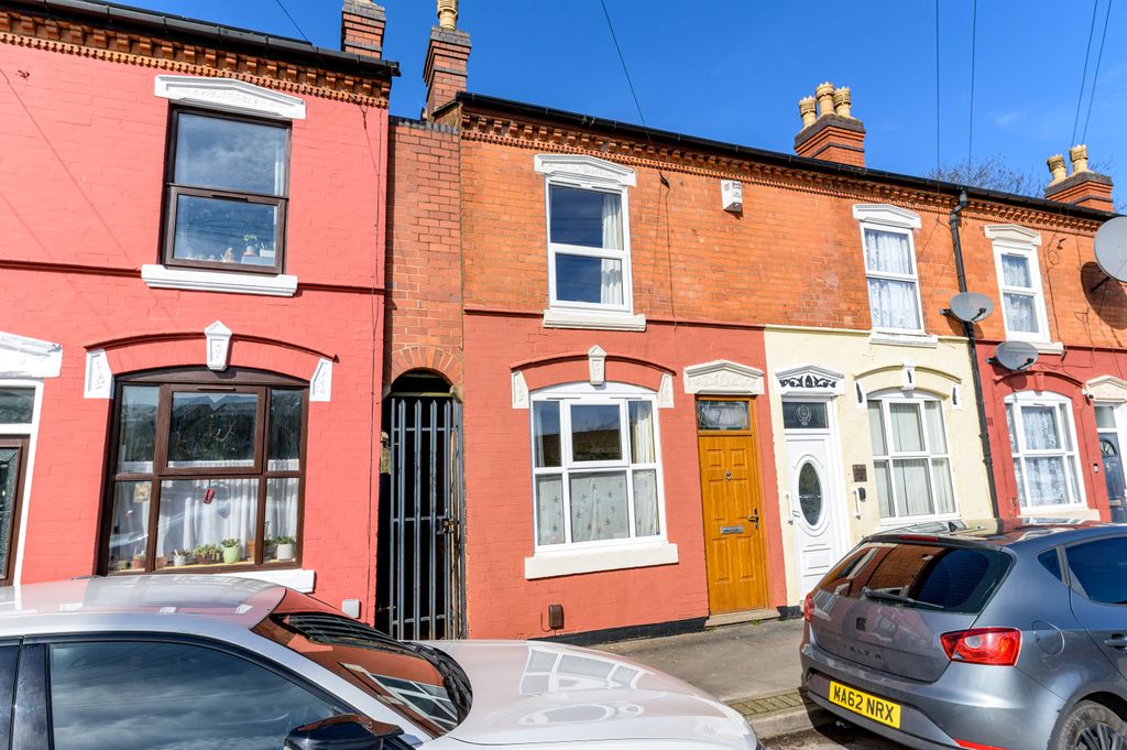 Property photo 1 of 28 01