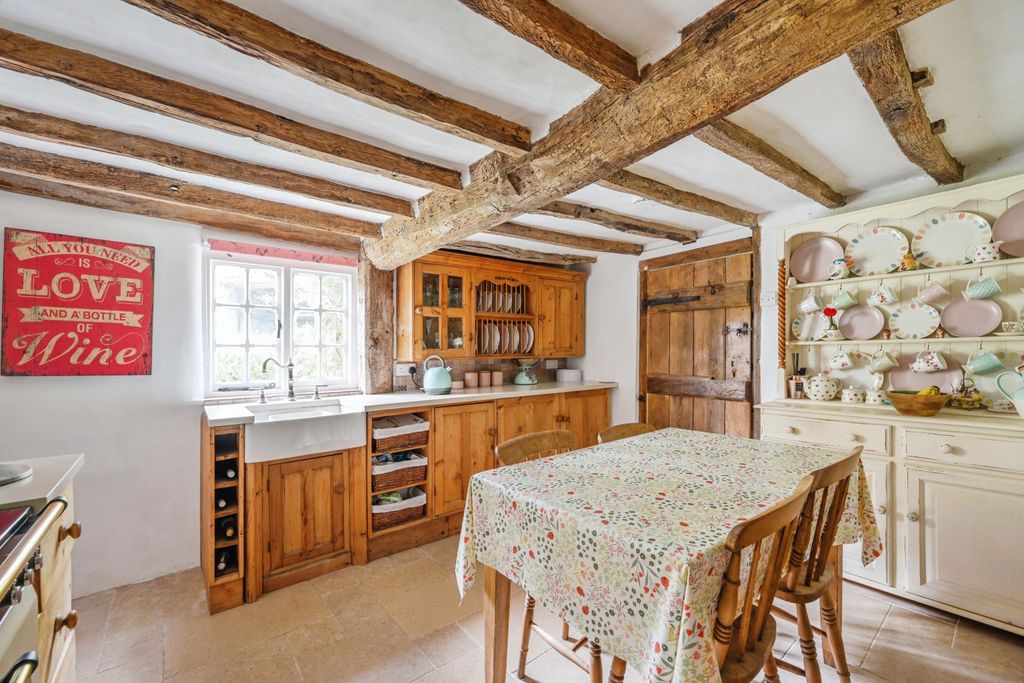 Property photo 3 of 16 Kitchen