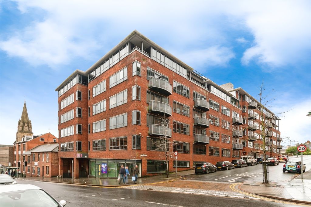 Property photo 1 of 13